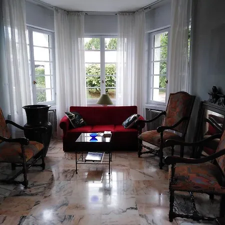 La Maison Basque 洛特河河畔圣利夫拉德