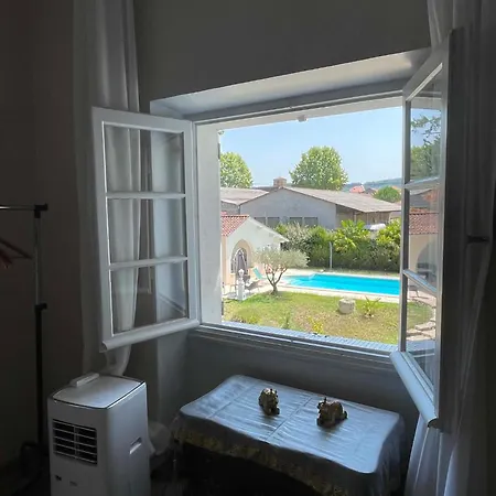 Affittacamere La Maison Basque Sainte-Livrade-sur-Lot