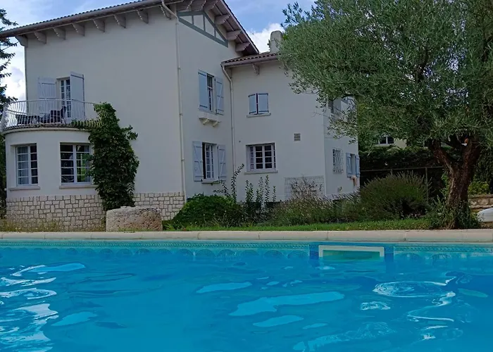 La Maison Basque * Sainte-Livrade-sur-Lot